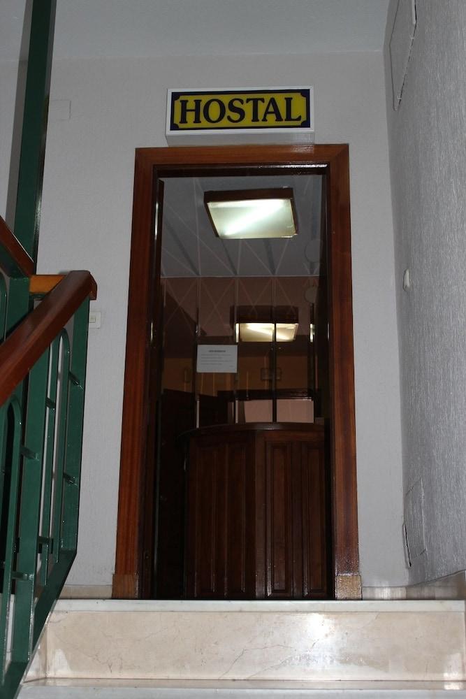 Hostal Andalucia Almunecar Exterior photo